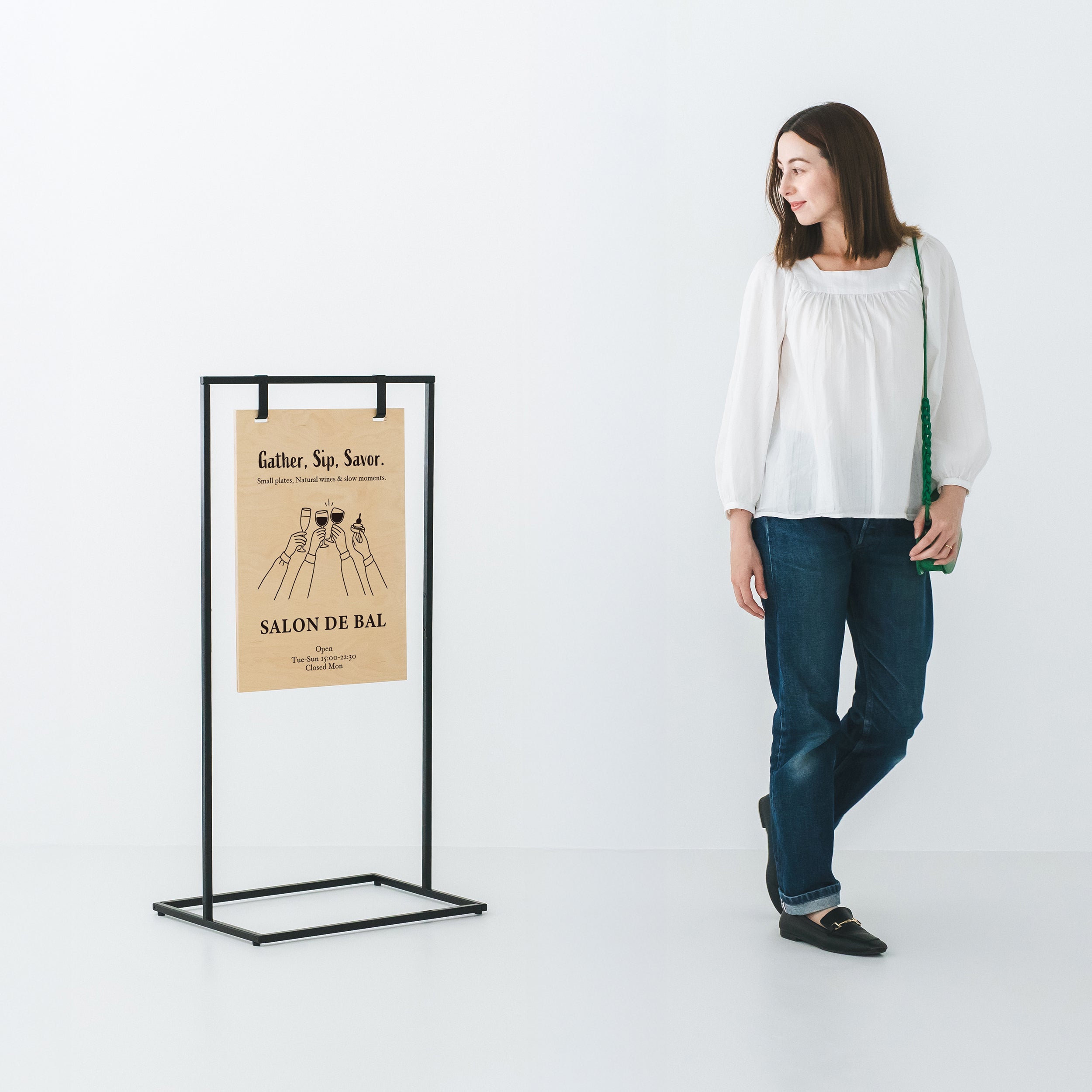 LARGE PLATE SIGN