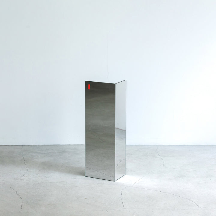 MINIMAL SHAPE 消火器スタンド - PIECE OF SIGN