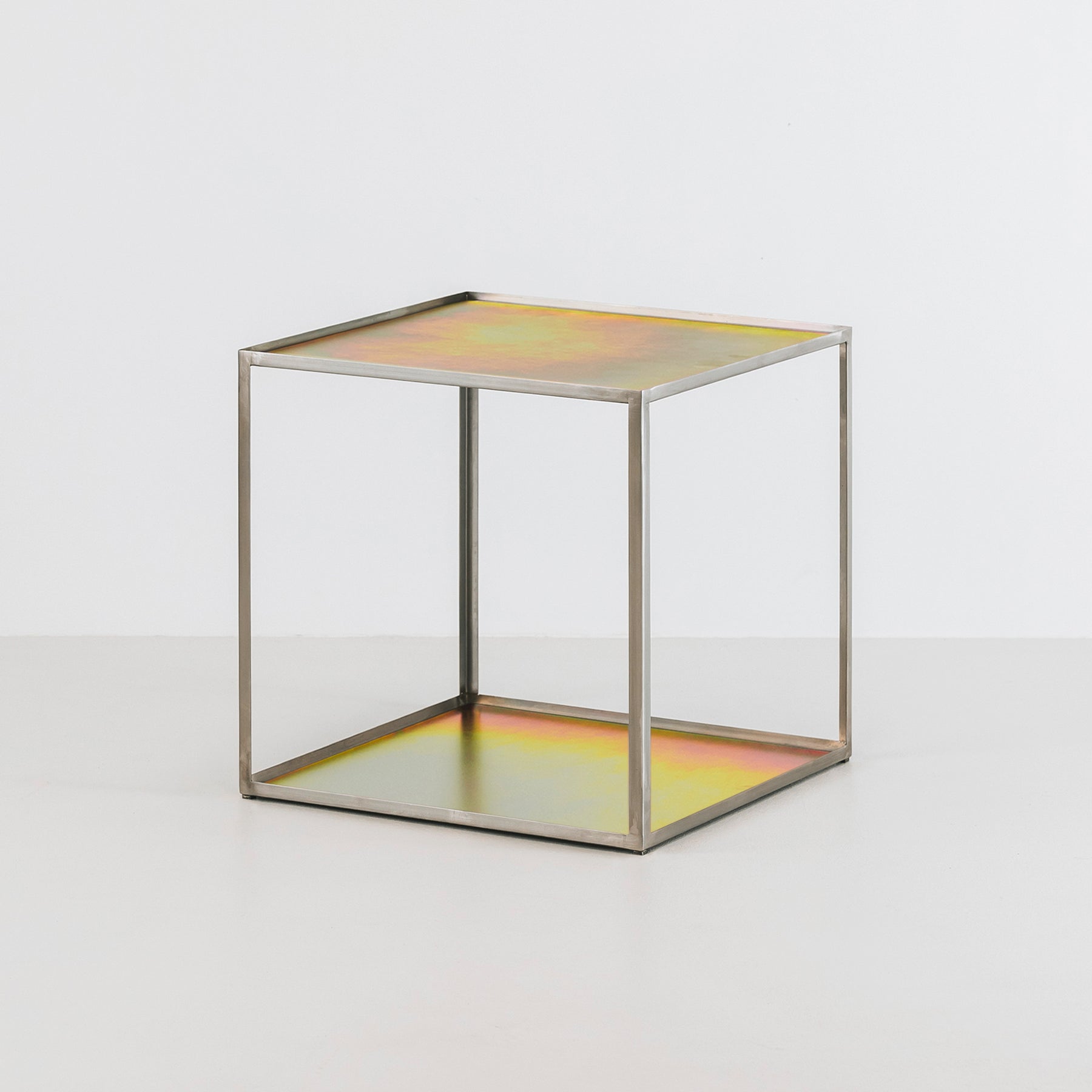 スタッキングモジュールシェルフの形状