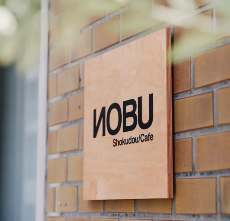 FLAT PLATE ウォールサイン