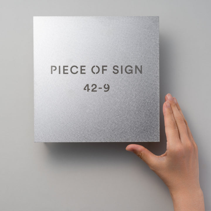 THE DOOR PLATE - くり抜き仕上げ - PIECE OF SIGN