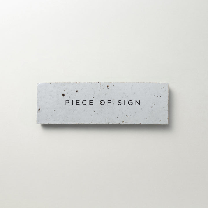 THE DOOR PLATE - clé - 彫刻カラー仕上げ - PIECE OF SIGN