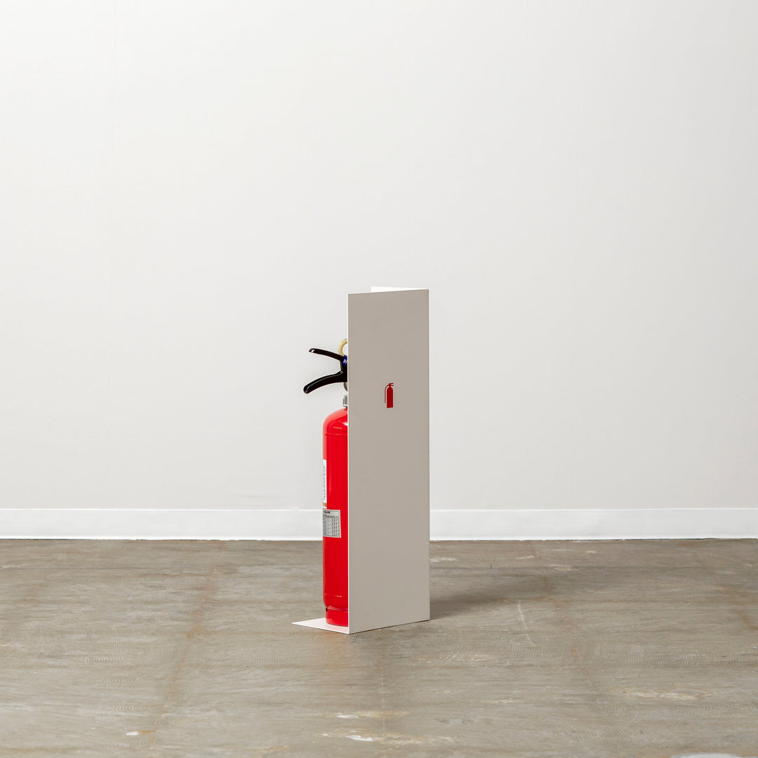 MINIMAL SHAPE 消火器スタンド | PIECE OF SIGN
