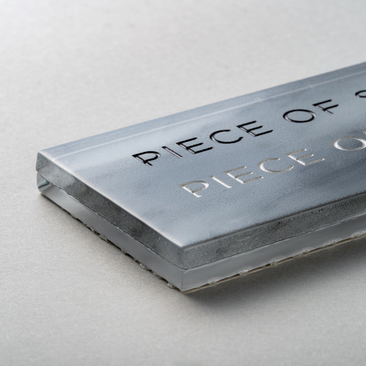 GLASS INFO SIGN - 彫刻仕上げ - PIECE OF SIGN
