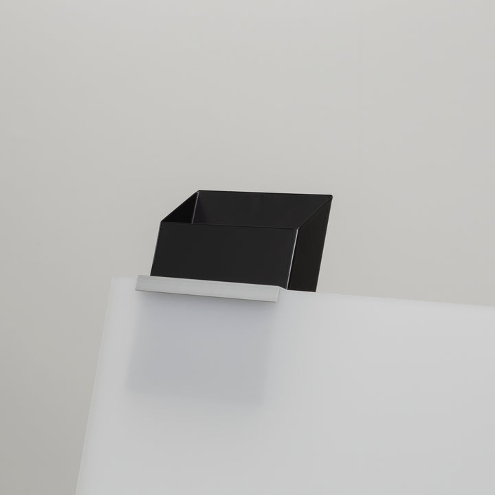 FLYER BOX - チラシボックス - PIECE OF SIGN
