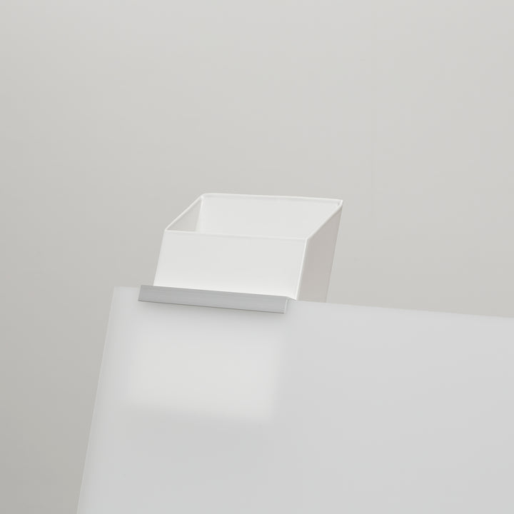 FLYER BOX - チラシボックス - PIECE OF SIGN
