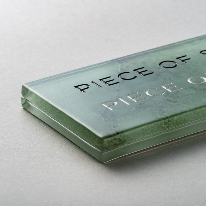 GLASS INFO SIGN - 彫刻仕上げ - PIECE OF SIGN