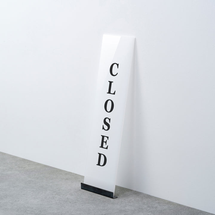 OPEN & CLOSED 床置きサイン - PIECE OF SIGN