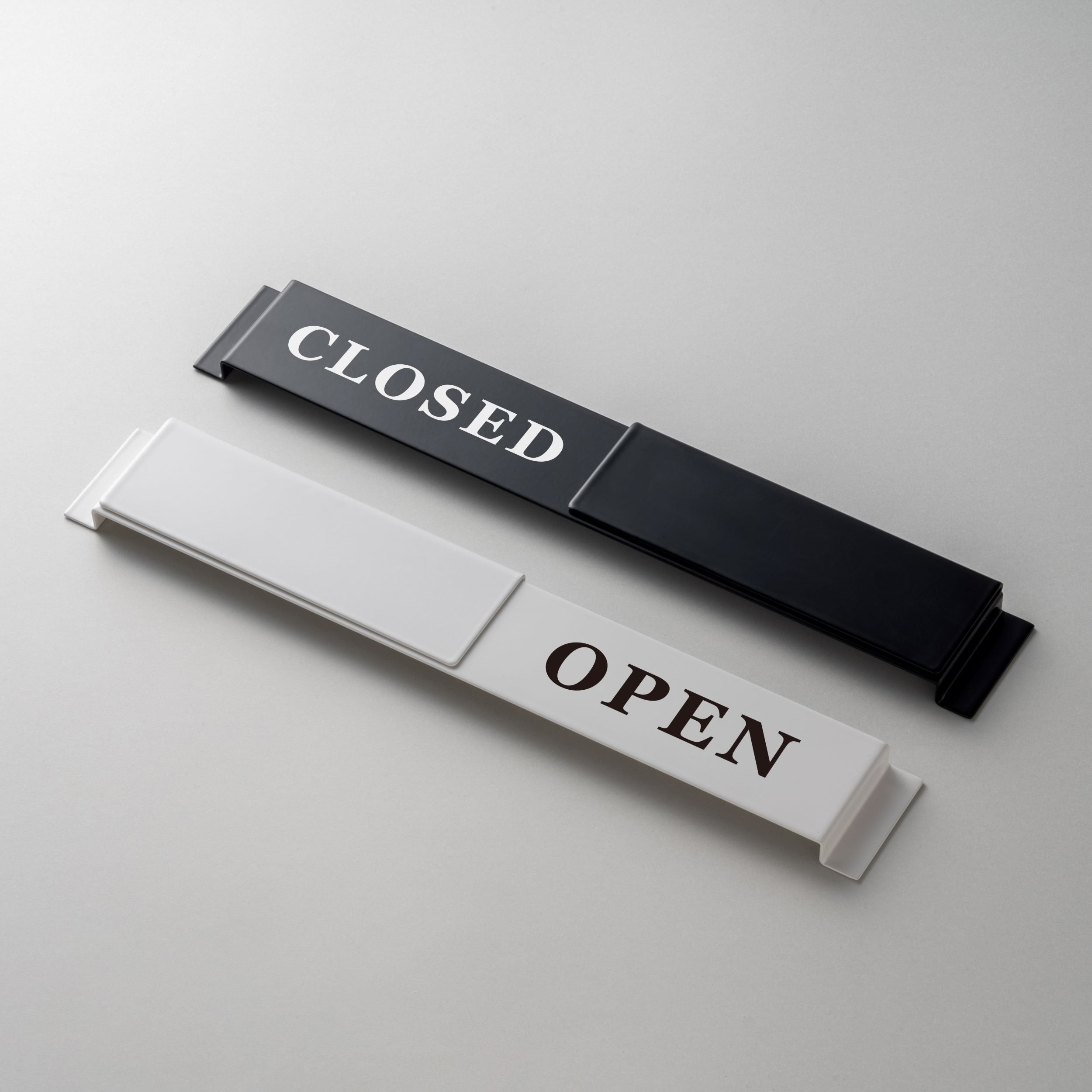 看板 CLOSED OPEN open＆closed表札オブジェ 吊り下げ 札 クローズ オープン 木目調 両面プレート ウェルカムボード