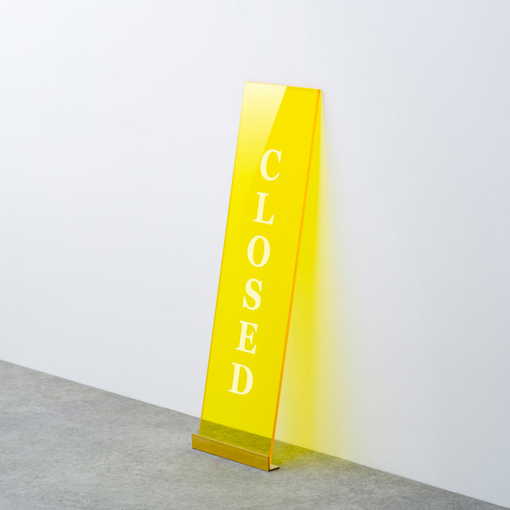 OPEN & CLOSED 床置きサイン - PIECE OF SIGN